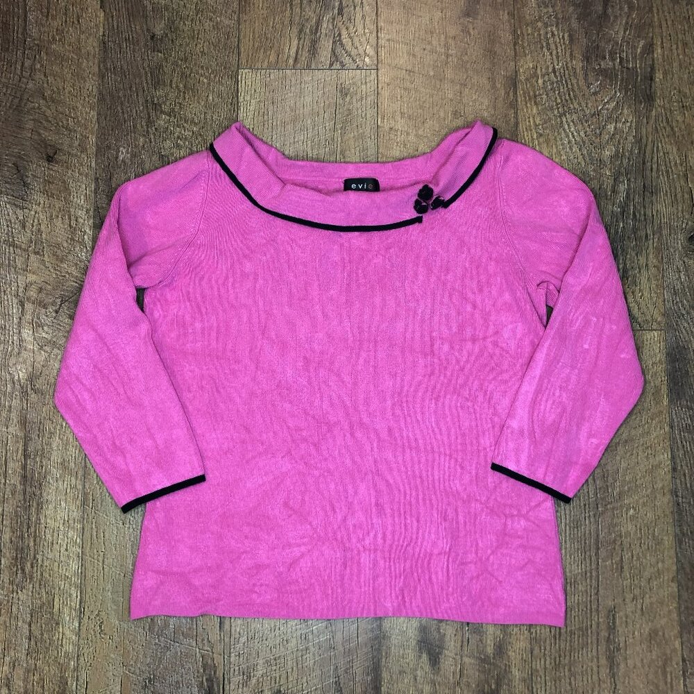 Evie Silk Pullover Sweater Collar Flower Accent Pink Black Outline Medium